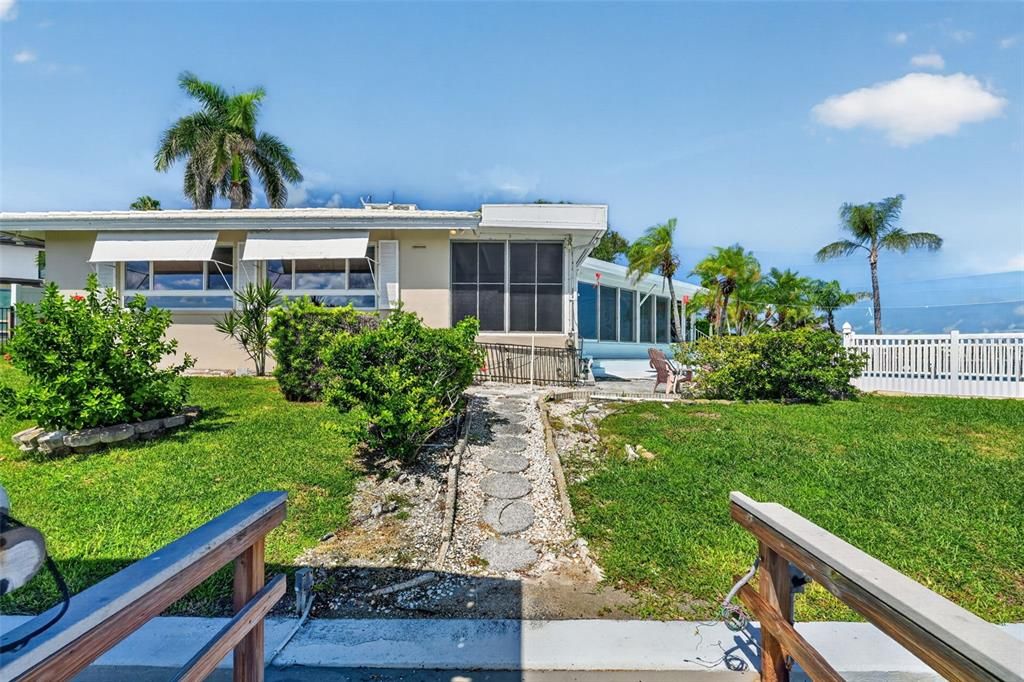 En Venta: $2,900,000 (6 camas, 4 baños, 3225 Pies cuadrados)