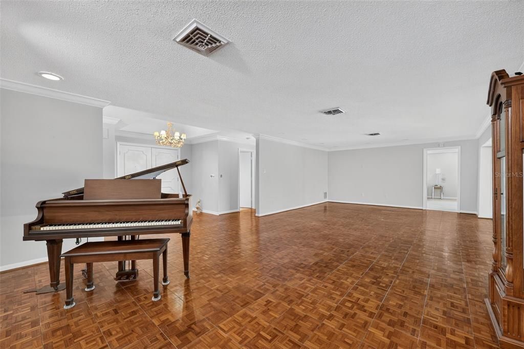 En Venta: $2,900,000 (6 camas, 4 baños, 3225 Pies cuadrados)