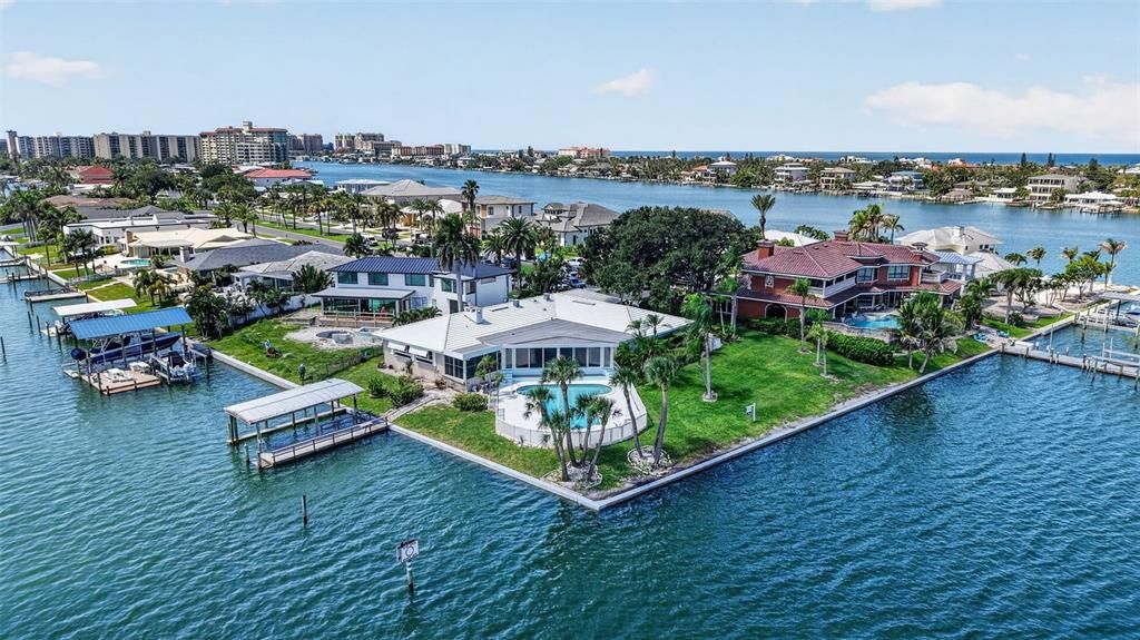 En Venta: $2,900,000 (6 camas, 4 baños, 3225 Pies cuadrados)