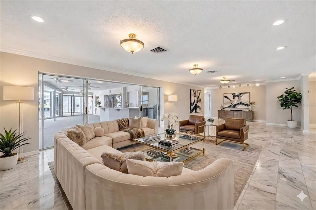 En Venta: $2,900,000 (6 camas, 4 baños, 3225 Pies cuadrados)