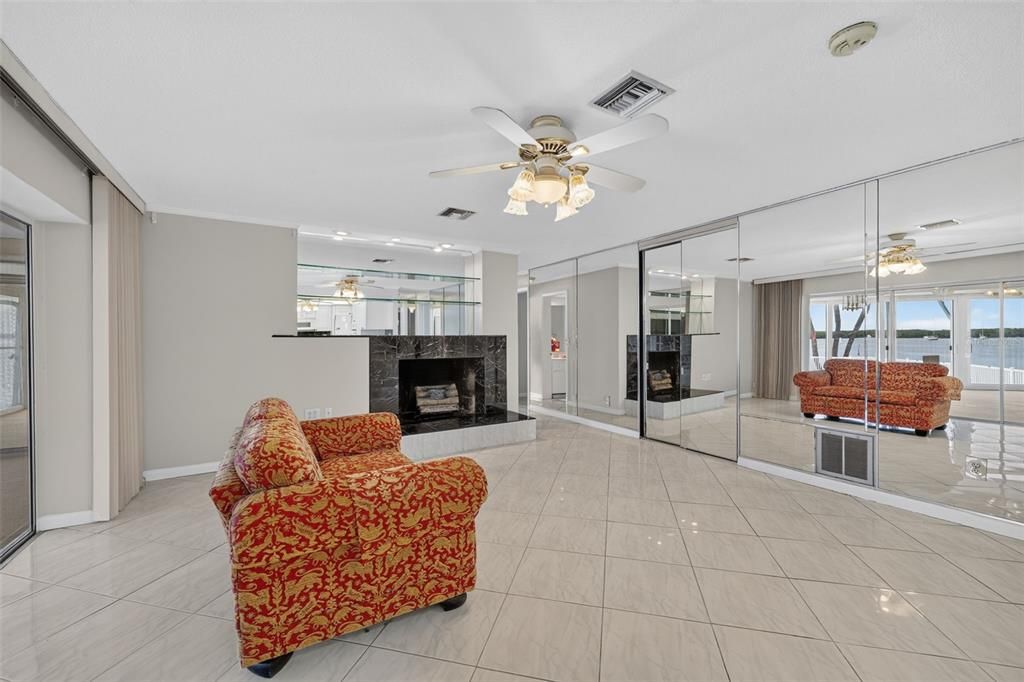 En Venta: $2,900,000 (6 camas, 4 baños, 3225 Pies cuadrados)