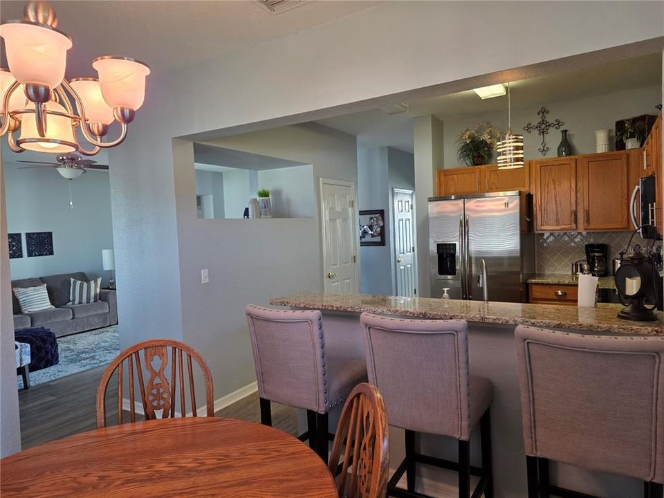 En Venta: $277,000 (2 camas, 2 baños, 1244 Pies cuadrados)