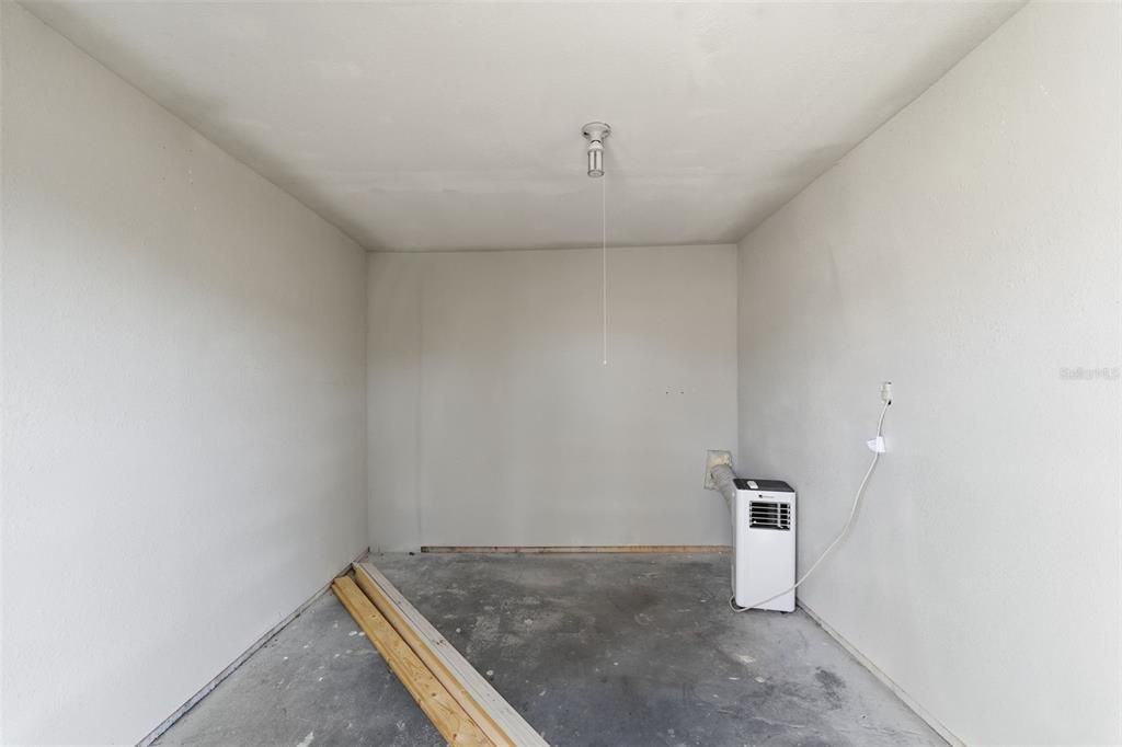 For Sale: $295,000 (3 beds, 2 baths, 1338 Square Feet)