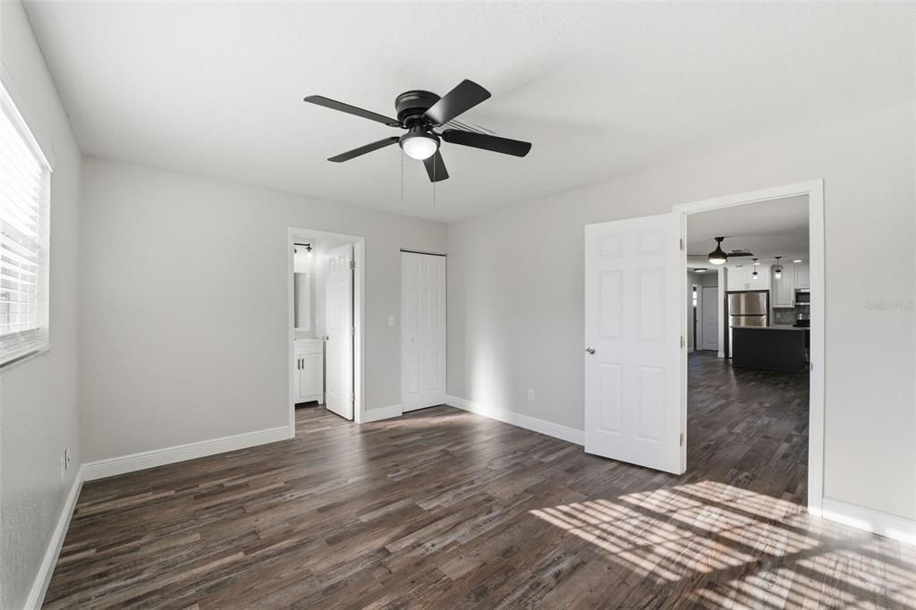 For Sale: $295,000 (3 beds, 2 baths, 1338 Square Feet)