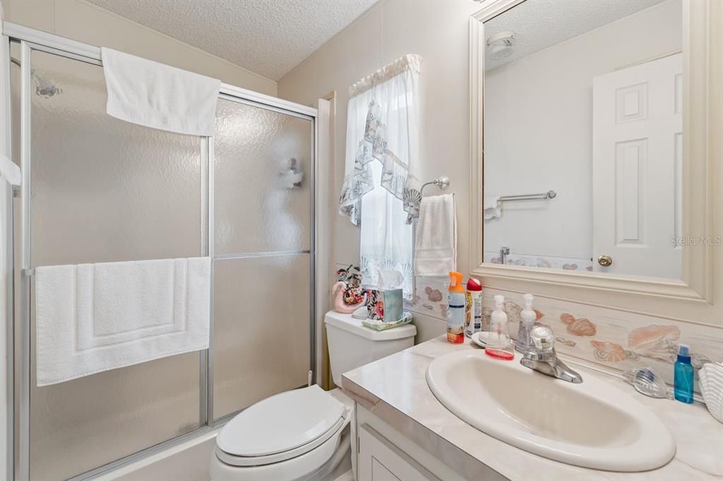 For Sale: $140,000 (2 beds, 2 baths, 1144 Square Feet)