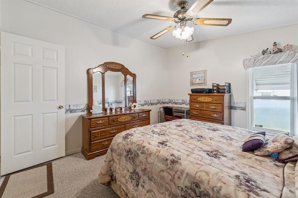 For Sale: $140,000 (2 beds, 2 baths, 1144 Square Feet)