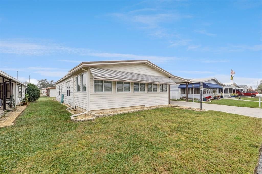 For Sale: $140,000 (2 beds, 2 baths, 1144 Square Feet)