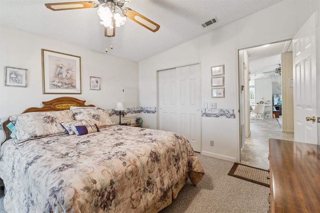 For Sale: $140,000 (2 beds, 2 baths, 1144 Square Feet)