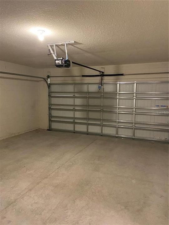 For Rent: $2,200 (4 beds, 2 baths, 1865 Square Feet)