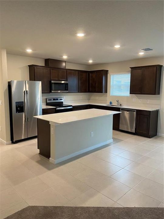 For Rent: $2,200 (4 beds, 2 baths, 1865 Square Feet)