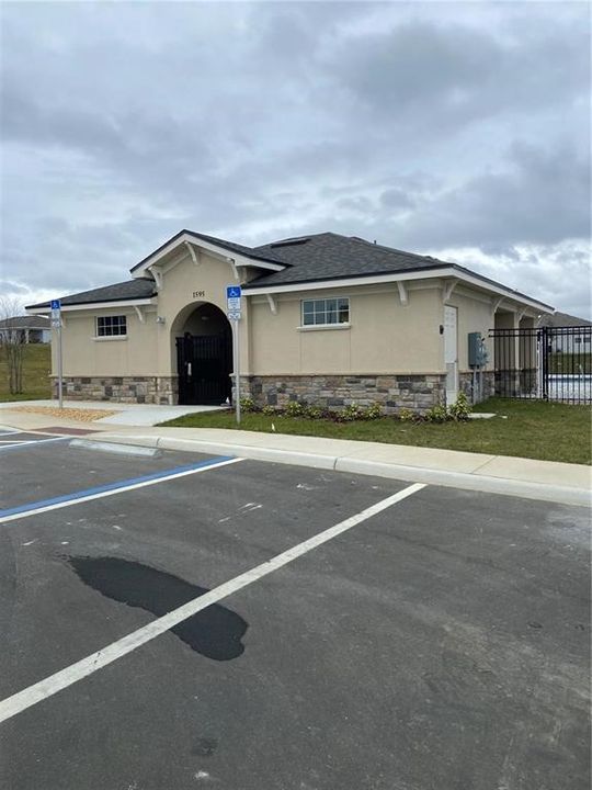 For Rent: $2,200 (4 beds, 2 baths, 1865 Square Feet)