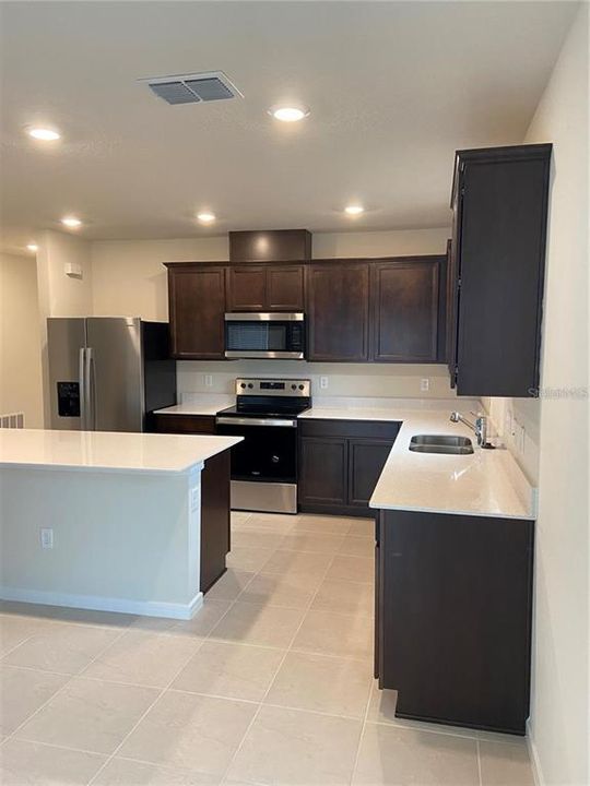 For Rent: $2,200 (4 beds, 2 baths, 1865 Square Feet)