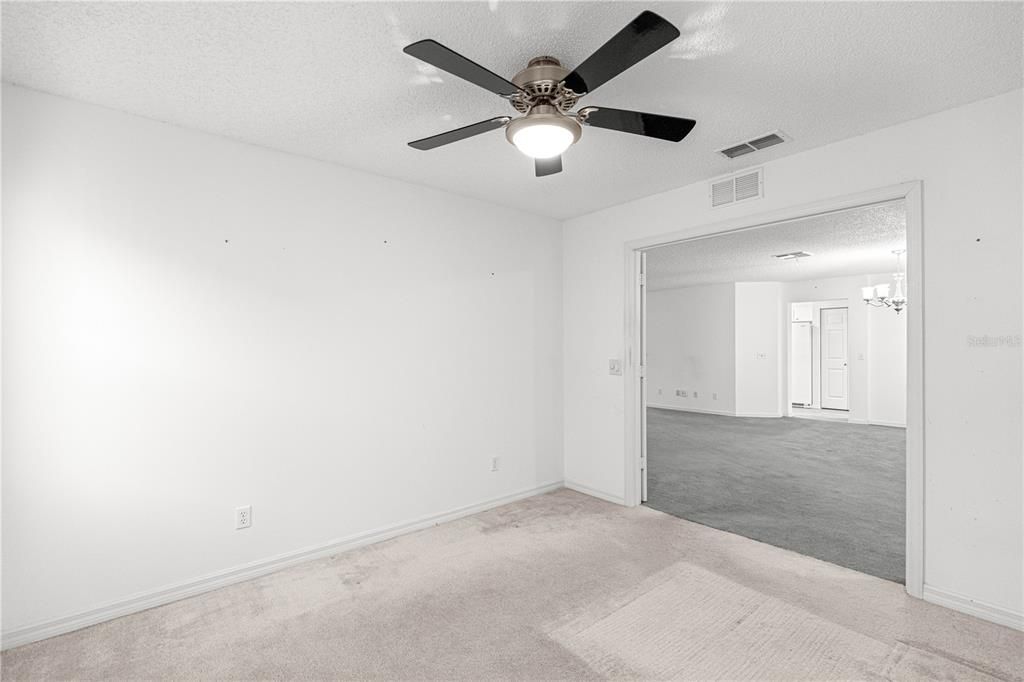 En Venta: $249,900 (2 camas, 2 baños, 1683 Pies cuadrados)