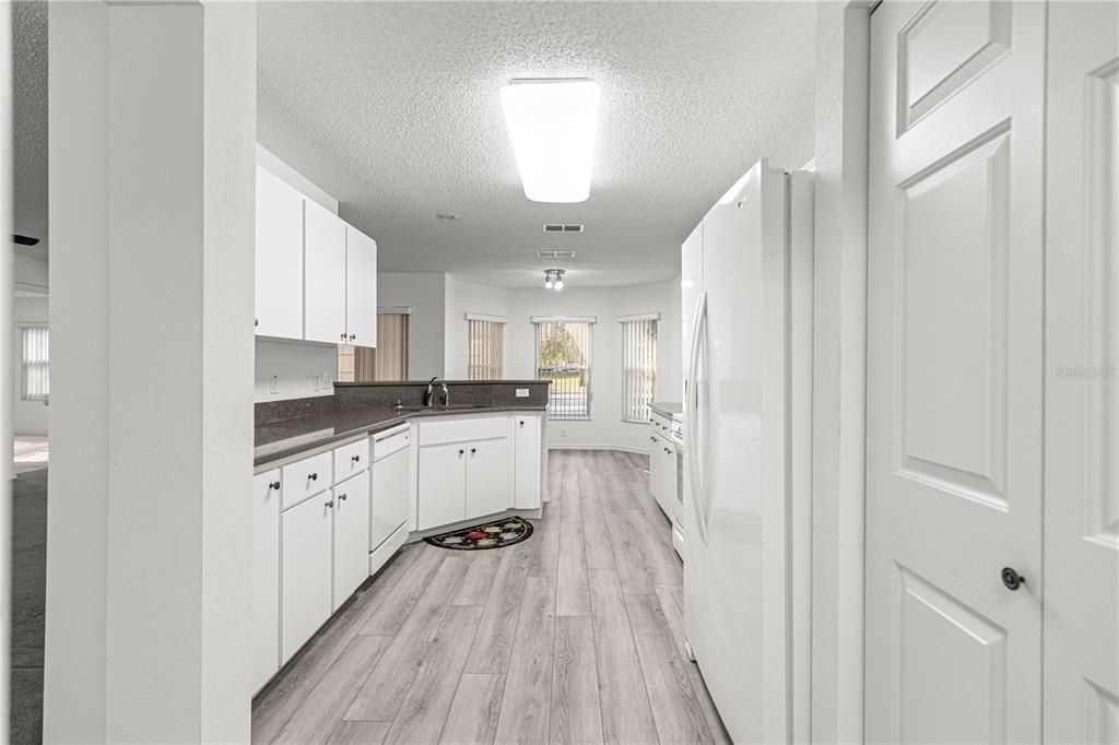 En Venta: $249,900 (2 camas, 2 baños, 1683 Pies cuadrados)