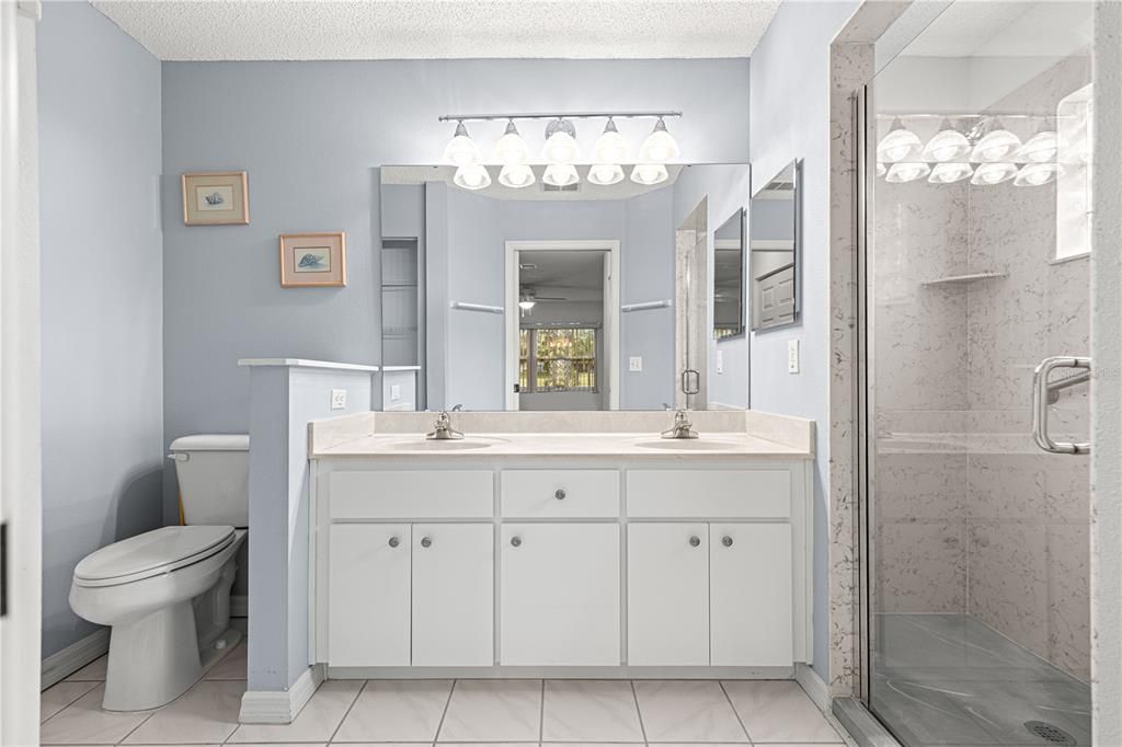 En Venta: $249,900 (2 camas, 2 baños, 1683 Pies cuadrados)