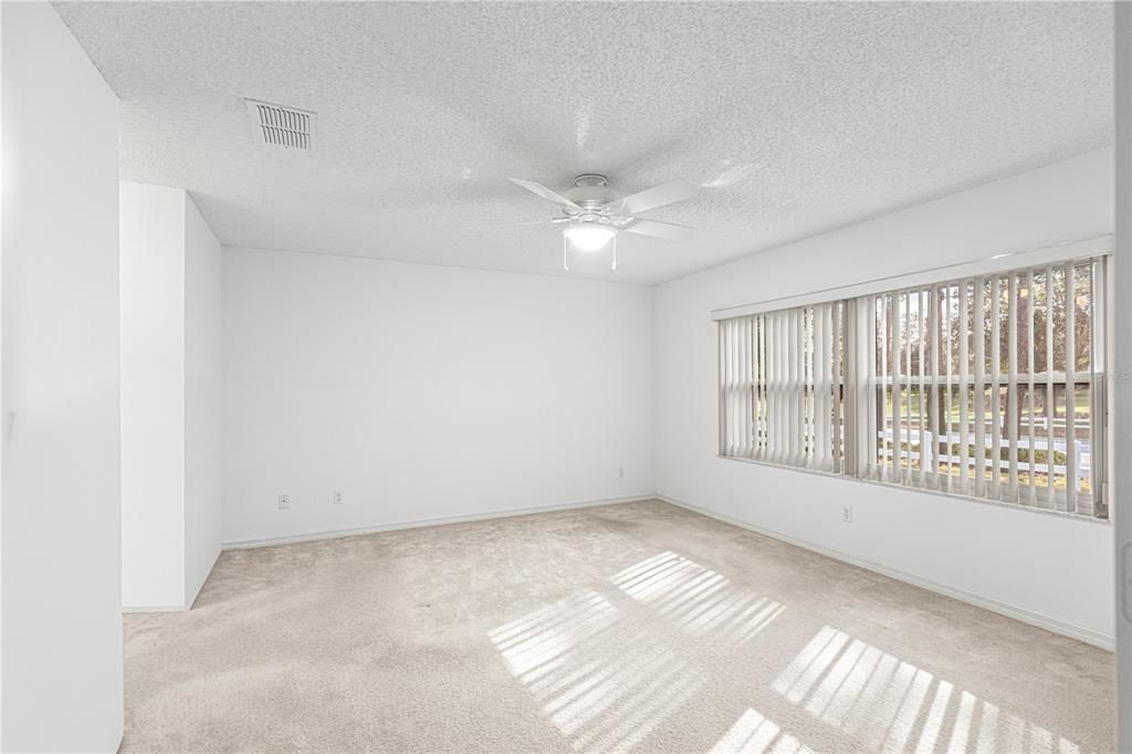 En Venta: $249,900 (2 camas, 2 baños, 1683 Pies cuadrados)