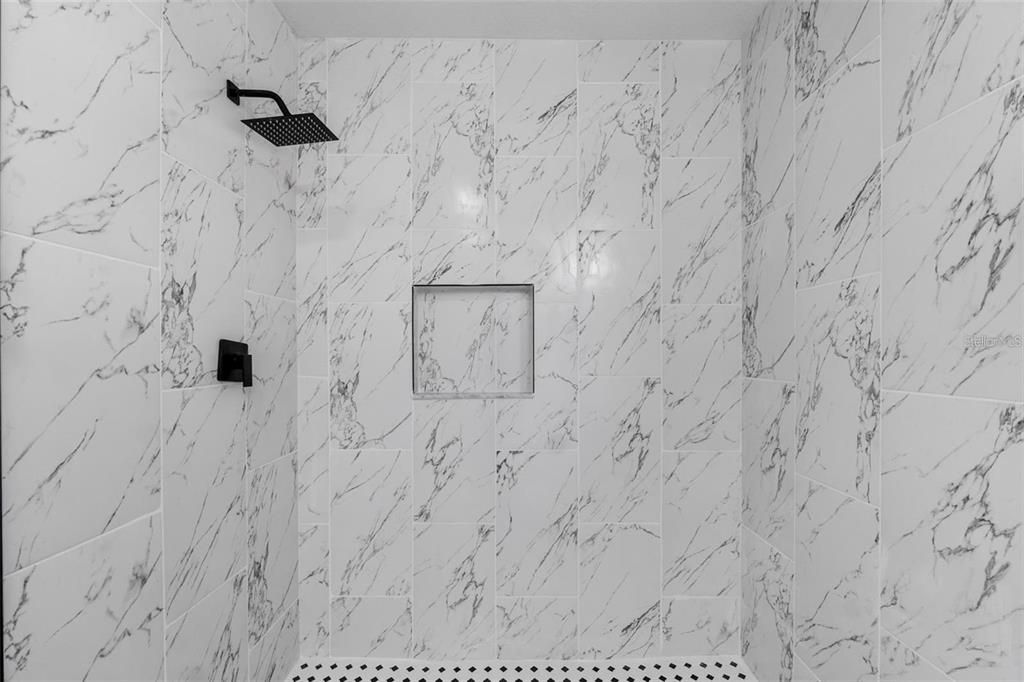 En Renta: $2,000 (3 camas, 2 baños, 1176 Pies cuadrados)