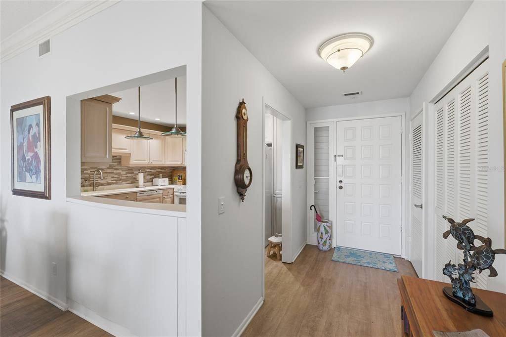 待售: $754,500 (2 贝兹, 2 浴室, 1257 平方英尺)