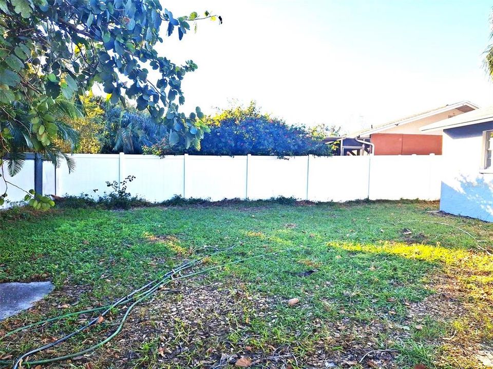 出租: $2,375 (3 贝兹, 2 浴室, 1039 平方英尺)