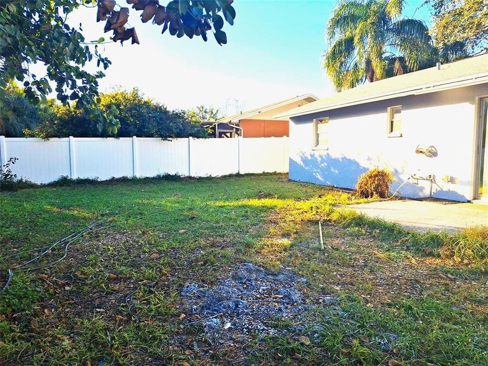 出租: $2,375 (3 贝兹, 2 浴室, 1039 平方英尺)