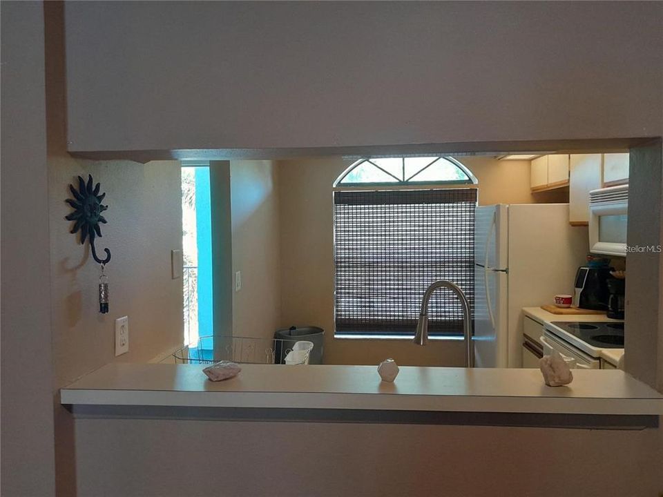 На продажу: $179,000 (2 спален, 2 ванн, 960 Квадратных фут)