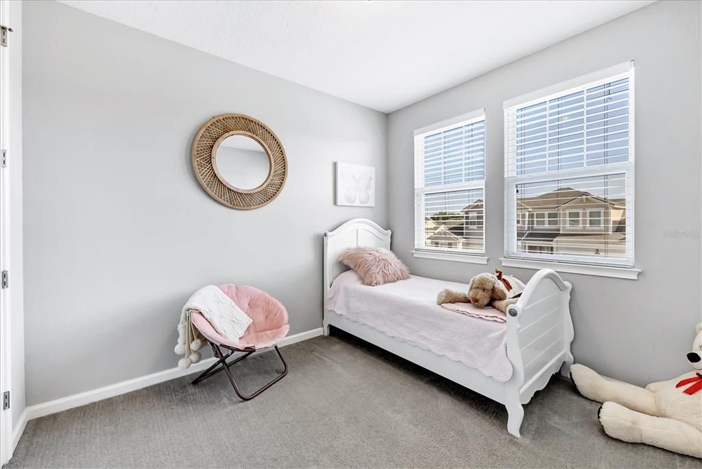 待售: $479,000 (4 贝兹, 2 浴室, 2052 平方英尺)