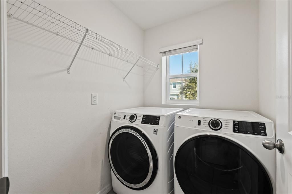 For Sale: $347,000 (3 beds, 2 baths, 1516 Square Feet)