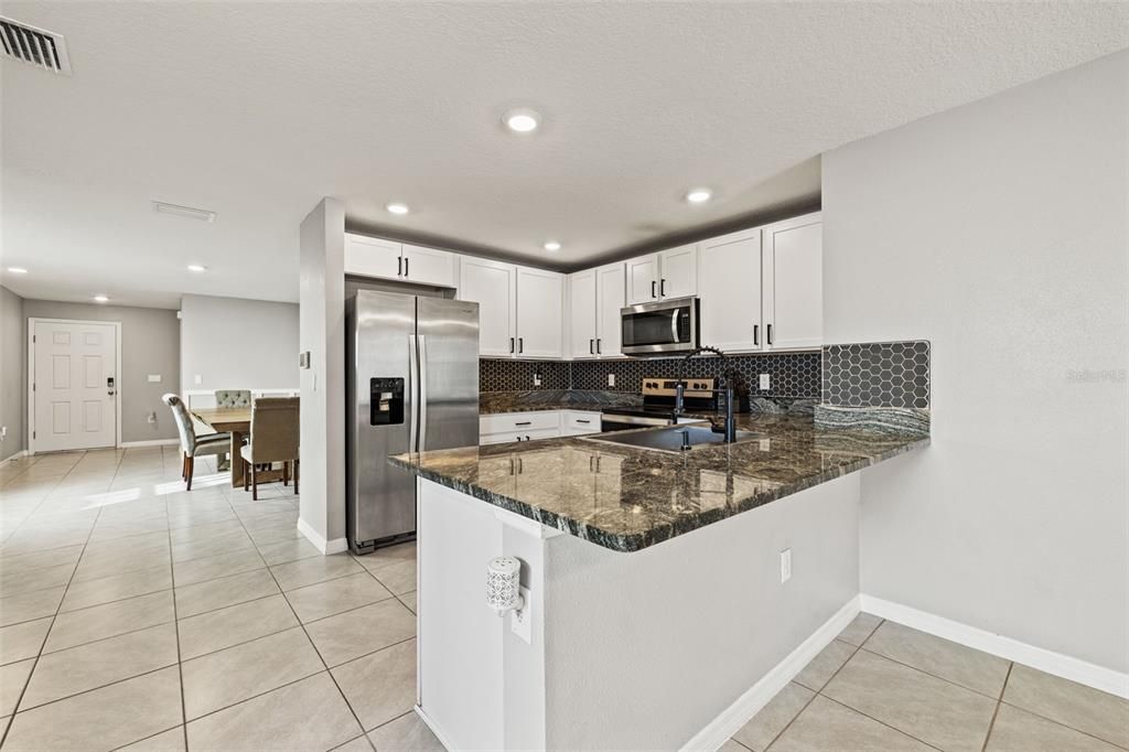 For Sale: $347,000 (3 beds, 2 baths, 1516 Square Feet)