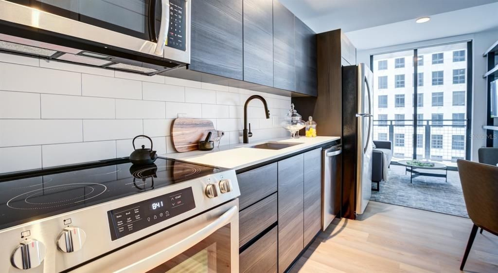 For Rent: $3,400 (2 beds, 2 baths, 769 Square Feet)