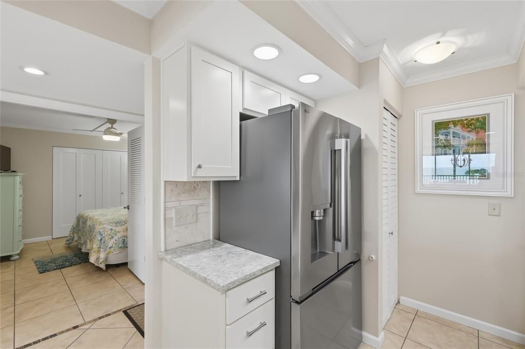 待售: $749,500 (2 贝兹, 2 浴室, 933 平方英尺)