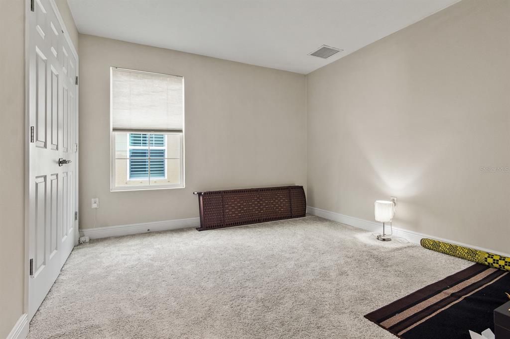 待售: $529,999 (4 贝兹, 2 浴室, 2427 平方英尺)