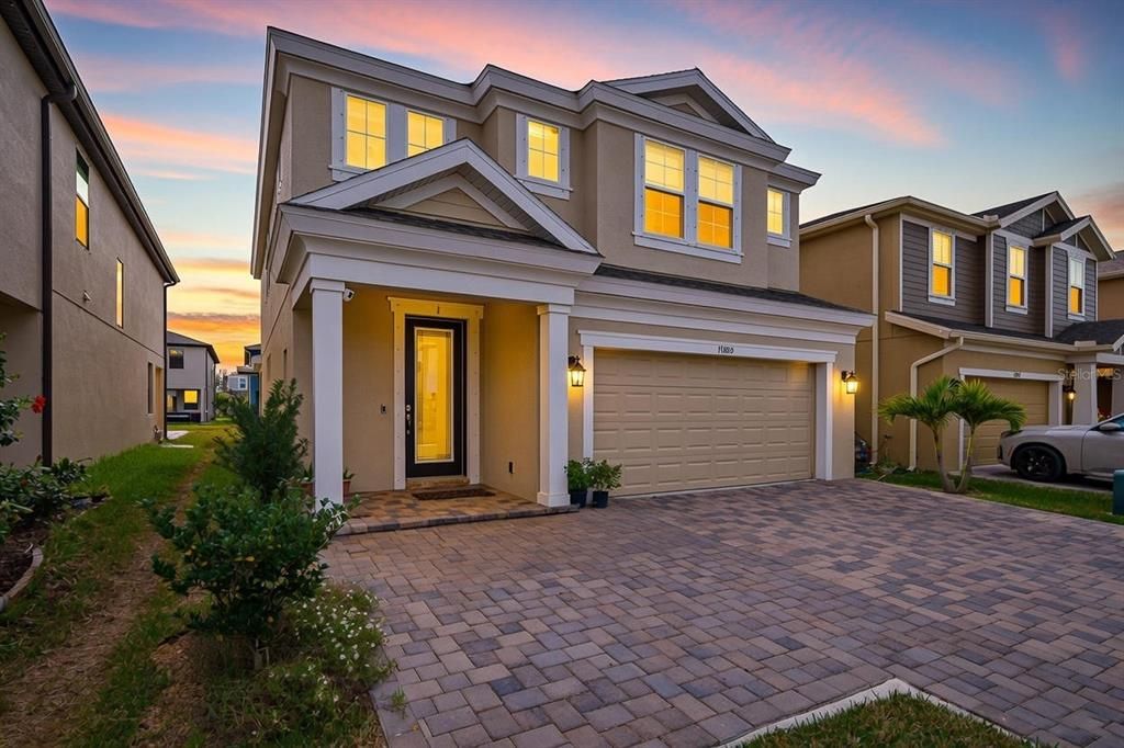 待售: $529,999 (4 贝兹, 2 浴室, 2427 平方英尺)