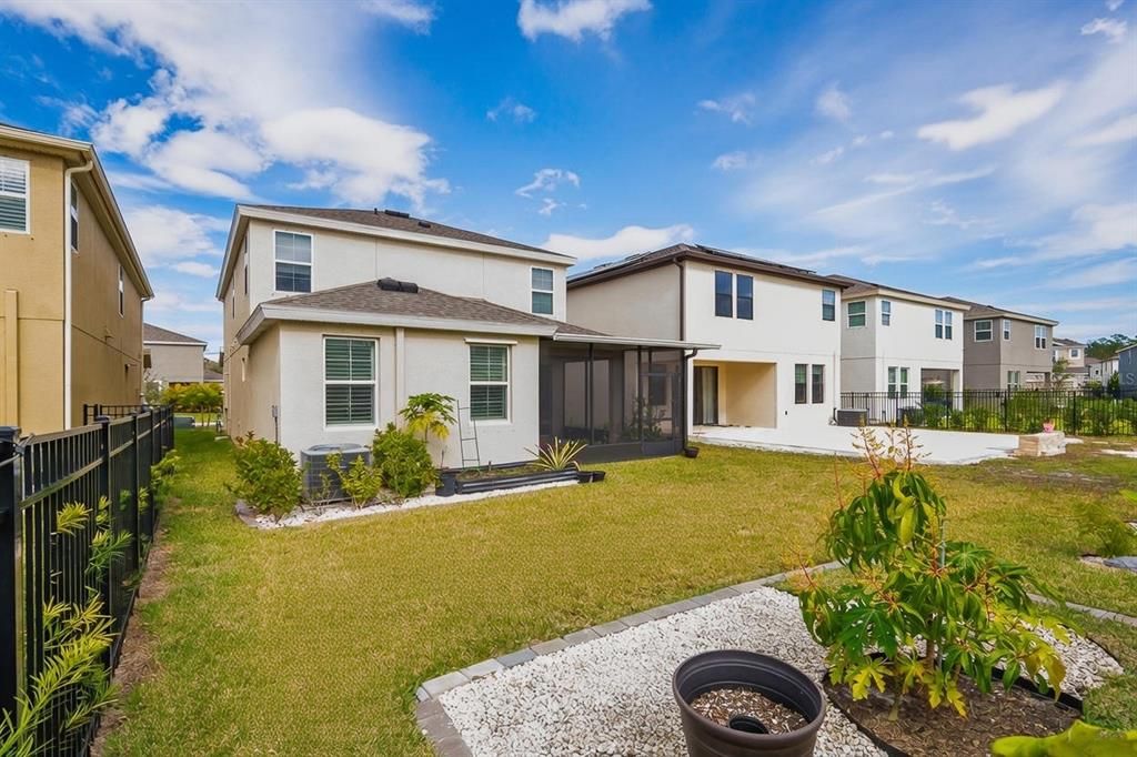 待售: $529,999 (4 贝兹, 2 浴室, 2427 平方英尺)