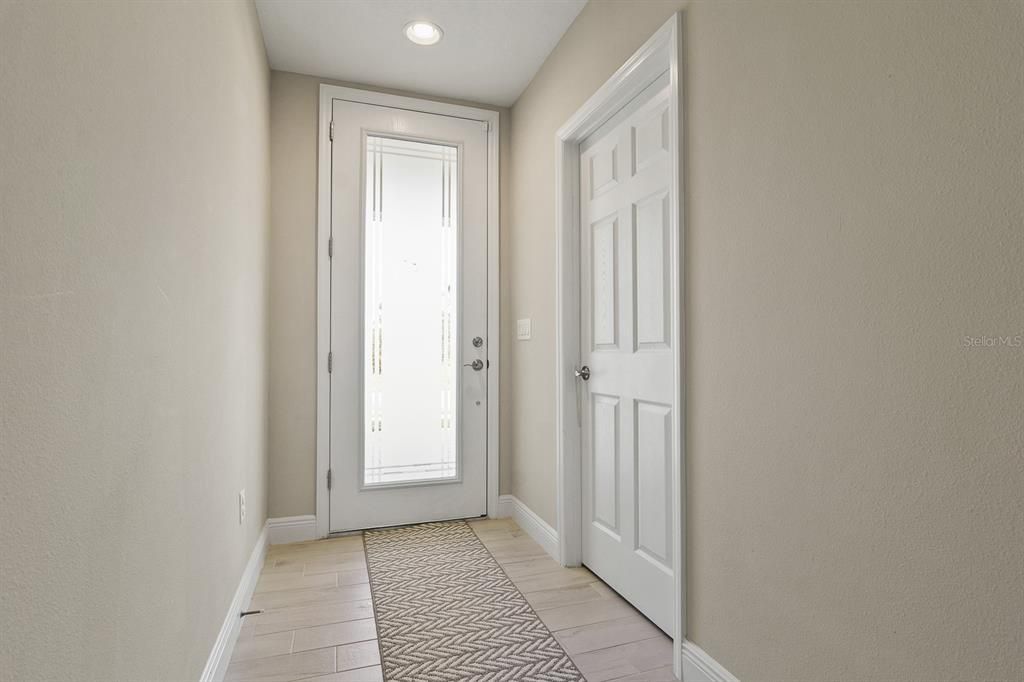 待售: $529,999 (4 贝兹, 2 浴室, 2427 平方英尺)