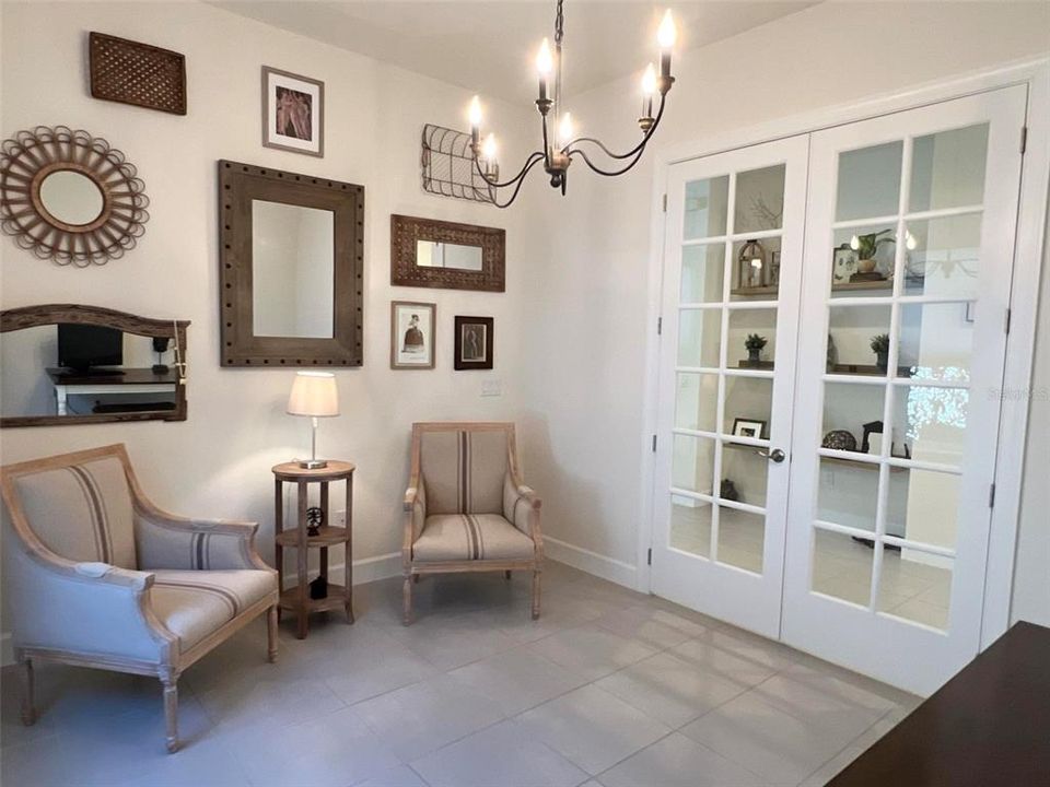 En Venta: $549,900 (2 camas, 2 baños, 2258 Pies cuadrados)