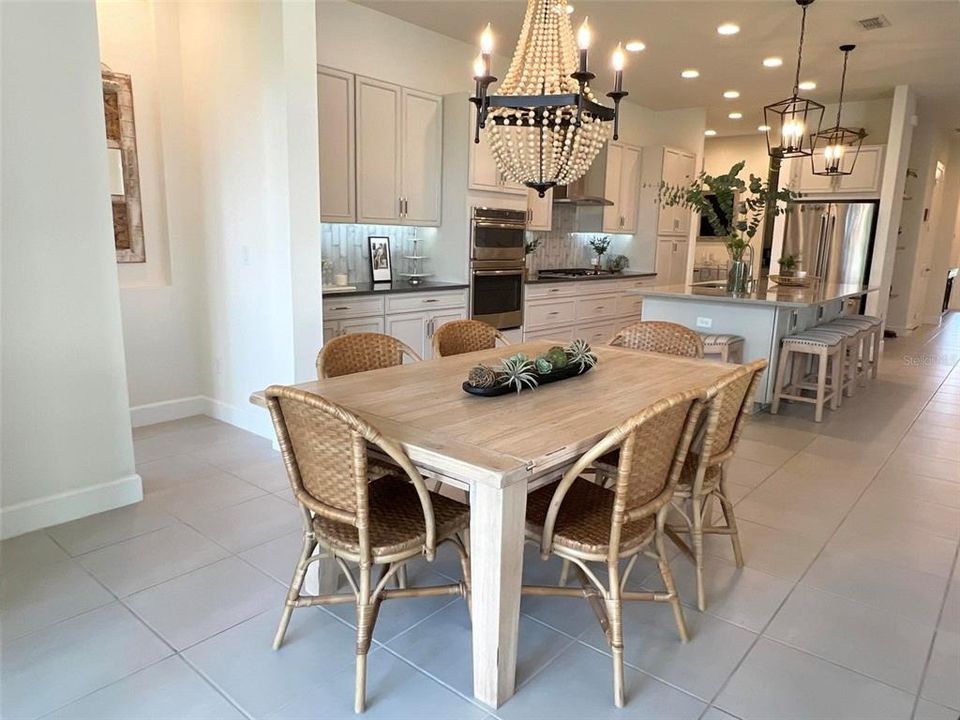 En Venta: $549,900 (2 camas, 2 baños, 2258 Pies cuadrados)