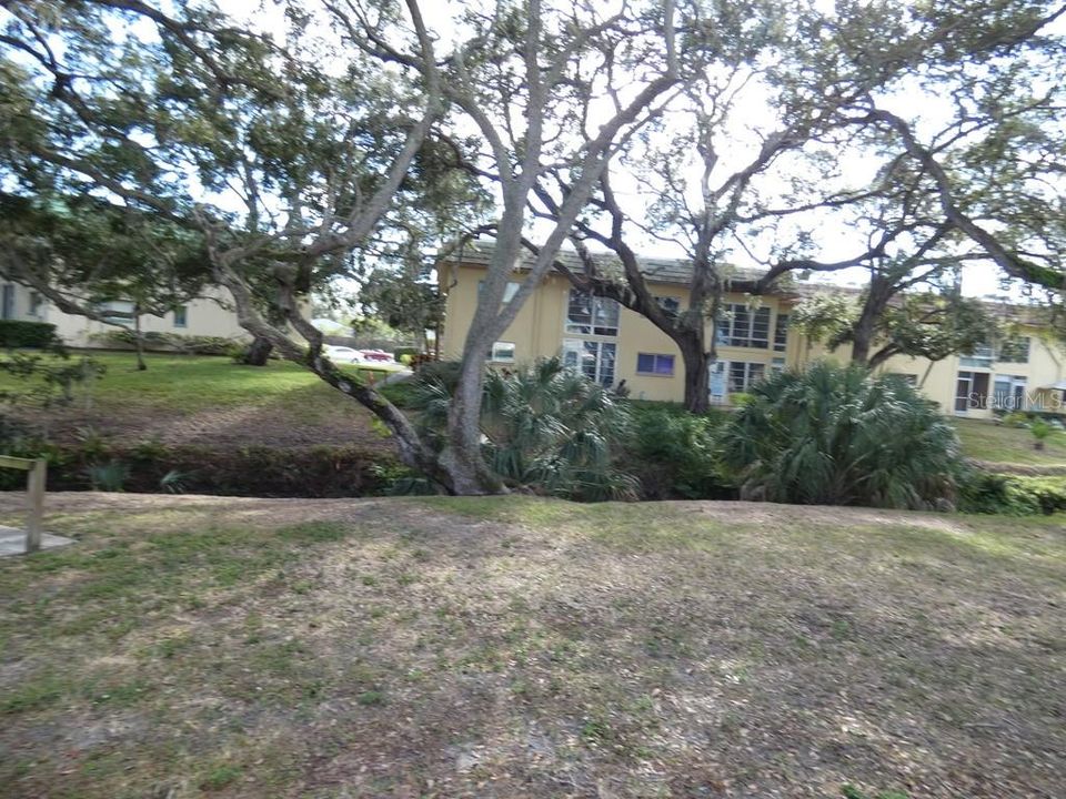 For Sale: $69,900 (1 beds, 1 baths, 605 Square Feet)