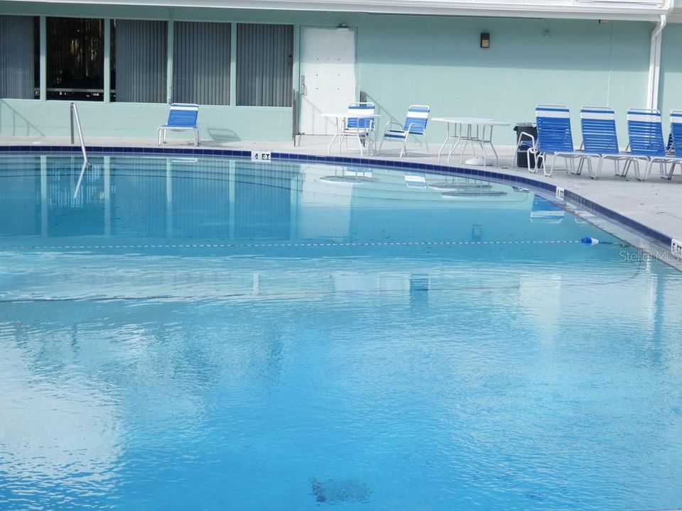 For Sale: $69,900 (1 beds, 1 baths, 605 Square Feet)