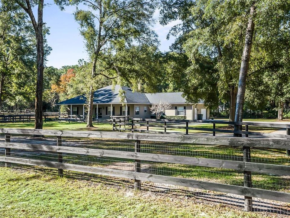 На продажу: $1,595,000 (4 спален, 2 ванн, 2467 Квадратных фут)