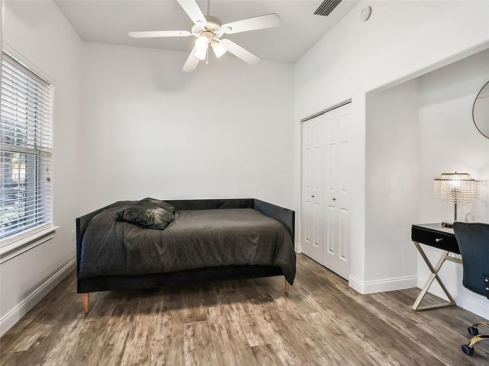 На продажу: $1,595,000 (4 спален, 2 ванн, 2467 Квадратных фут)