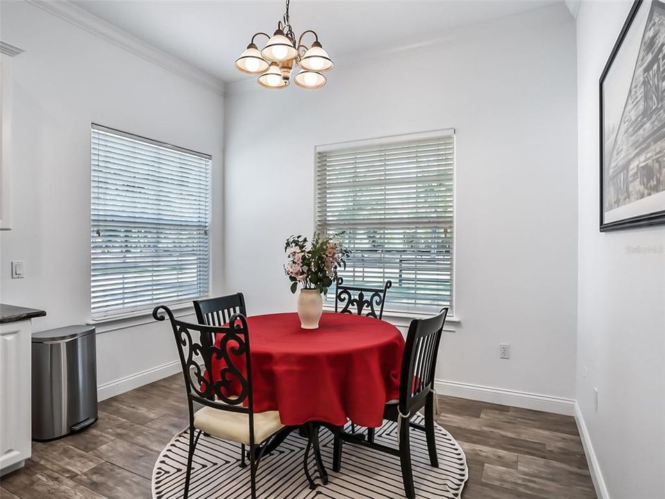 На продажу: $1,595,000 (4 спален, 2 ванн, 2467 Квадратных фут)