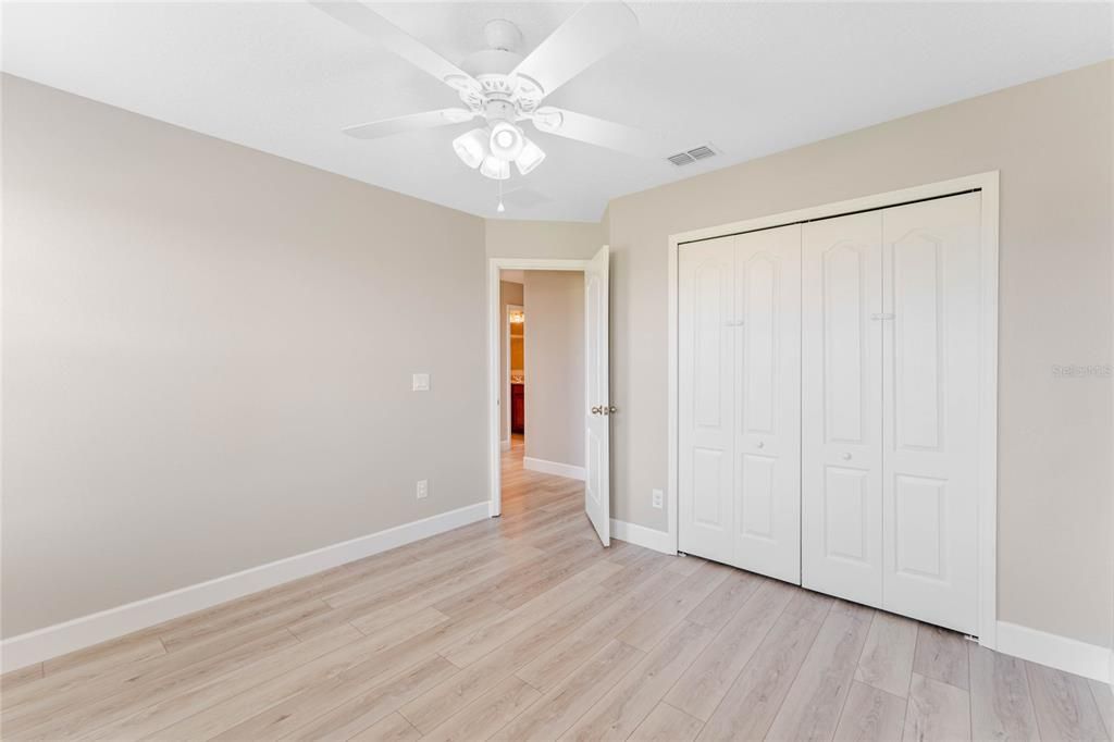 出租: $3,200 (4 贝兹, 2 浴室, 2433 平方英尺)