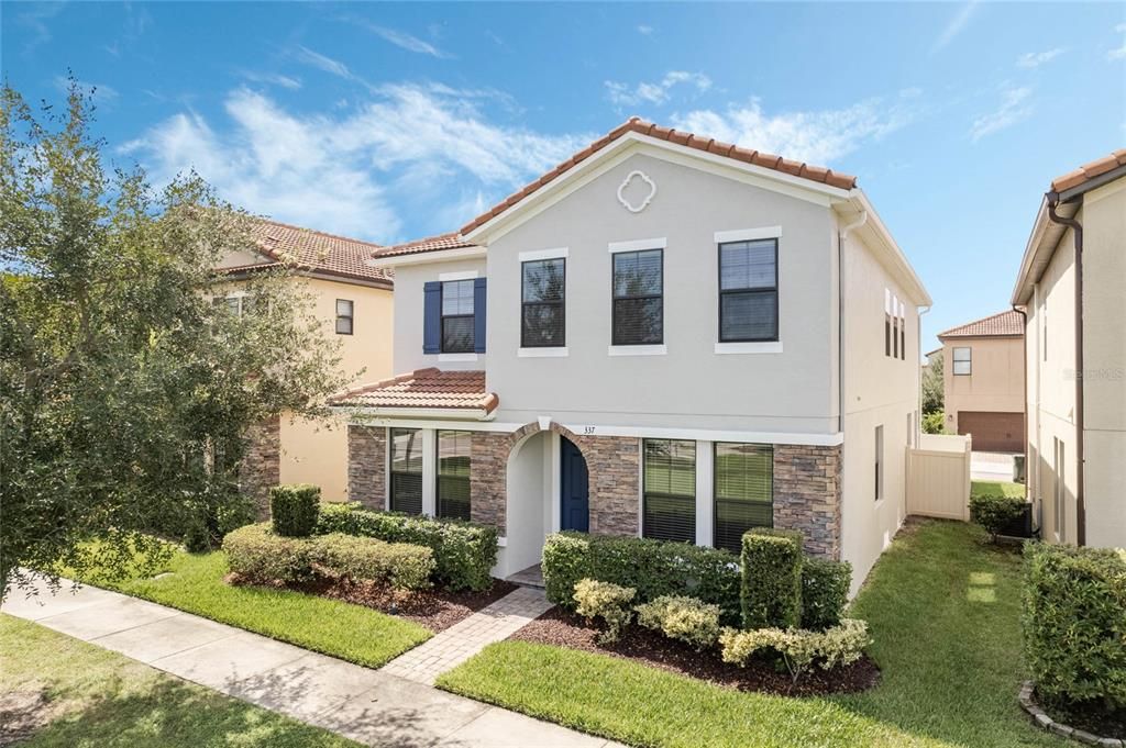 出租: $3,200 (4 贝兹, 2 浴室, 2433 平方英尺)