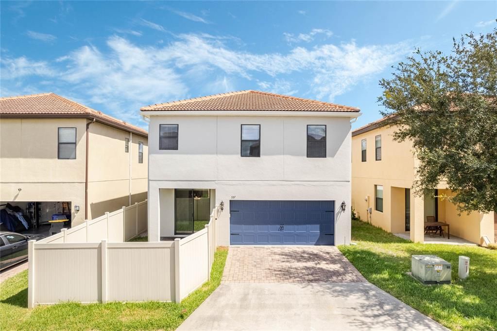 出租: $3,200 (4 贝兹, 2 浴室, 2433 平方英尺)