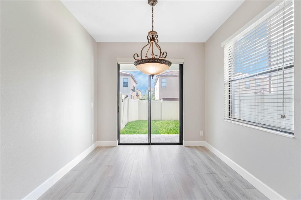 出租: $3,200 (4 贝兹, 2 浴室, 2433 平方英尺)