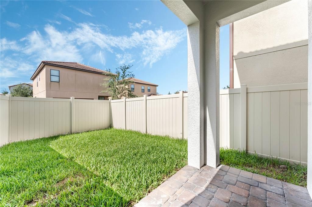 出租: $3,200 (4 贝兹, 2 浴室, 2433 平方英尺)