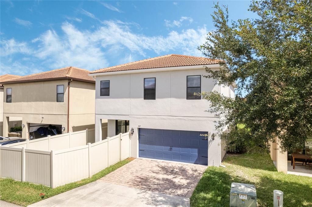 出租: $3,200 (4 贝兹, 2 浴室, 2433 平方英尺)