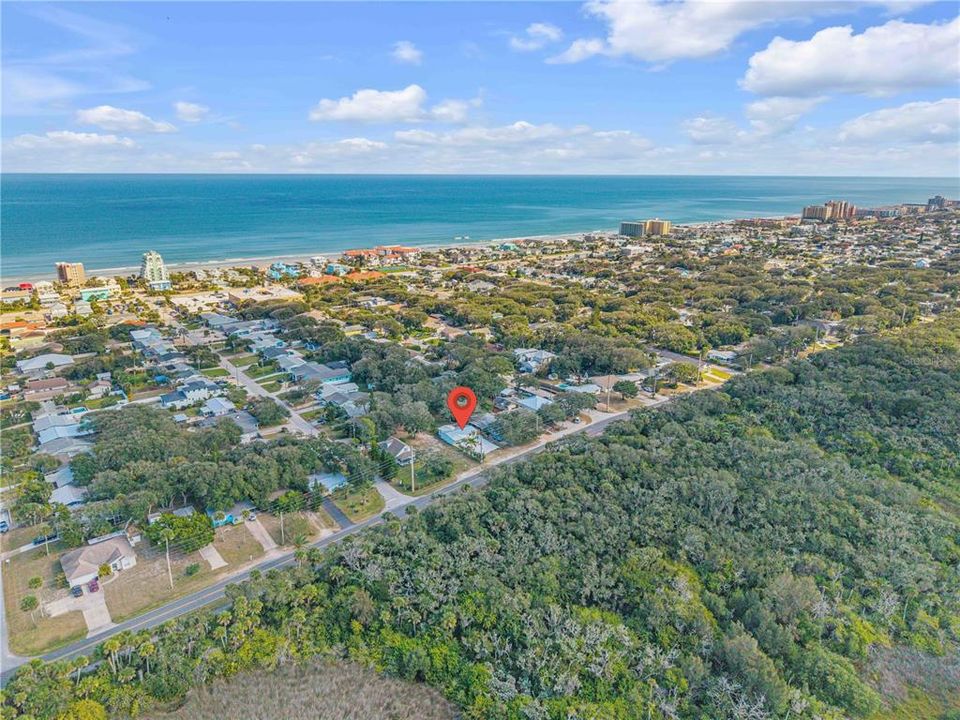 For Sale: $475,000 (2 beds, 1 baths, 1016 Square Feet)