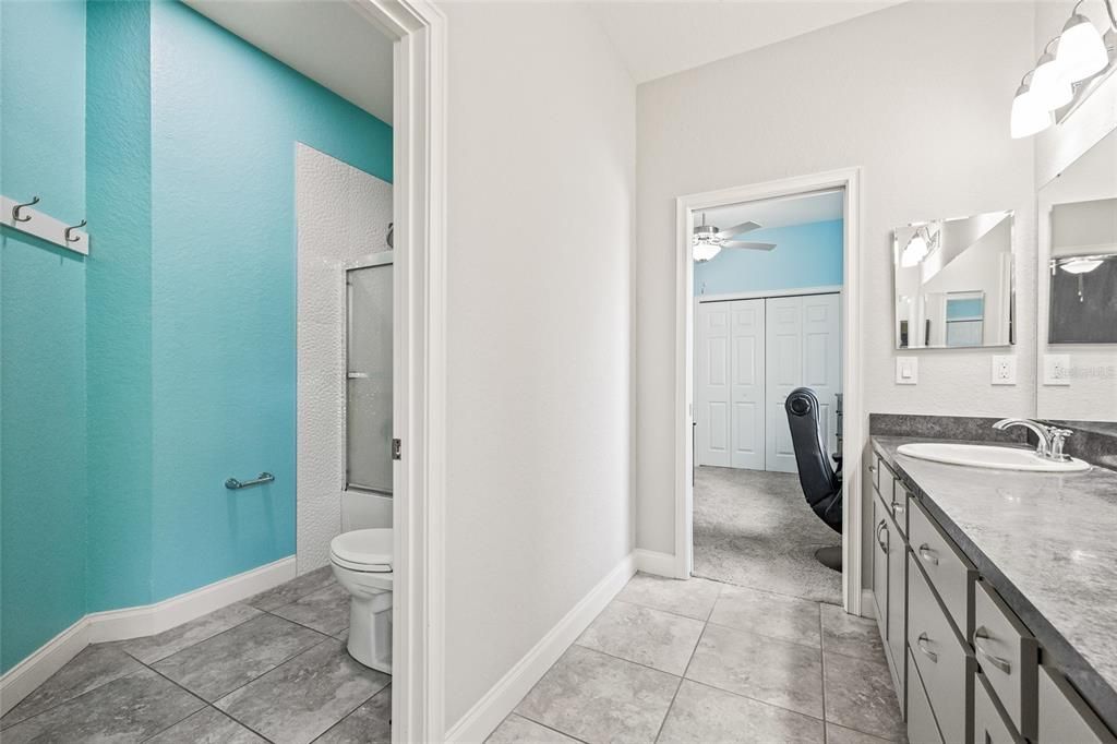 На продажу: $469,000 (4 спален, 3 ванн, 2463 Квадратных фут)