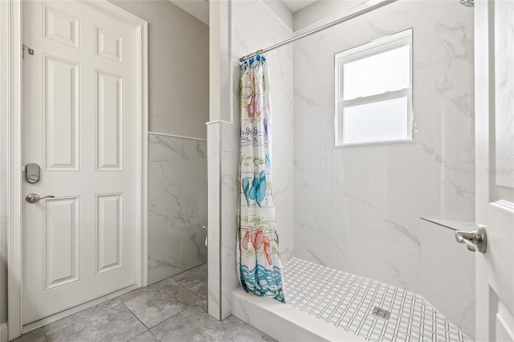 На продажу: $469,000 (4 спален, 3 ванн, 2463 Квадратных фут)